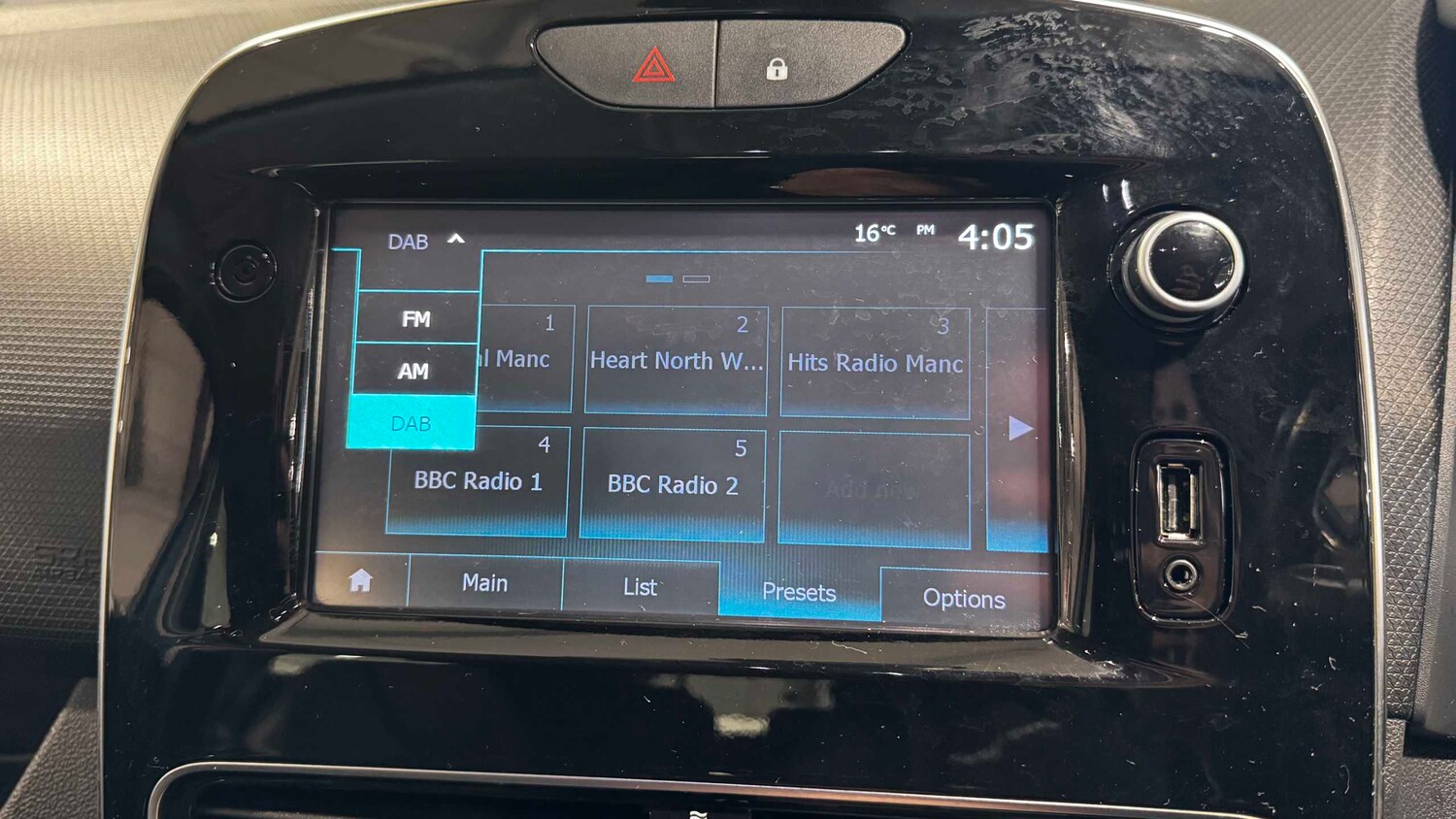 Used Renault Clio for sale - 77861974: Photo 19