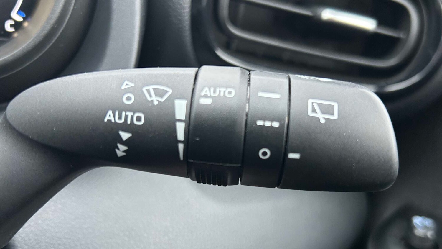 Used Toyota Yaris 2022 for sale - 77995854: Photo 10