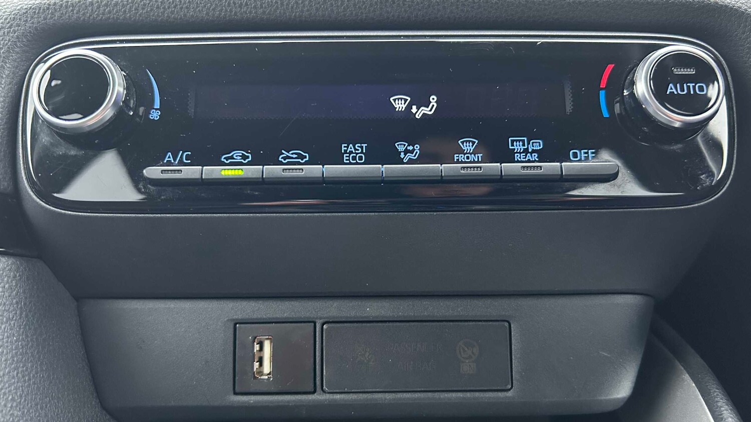 Used Toyota Yaris 2022 for sale - 77995854: Photo 16