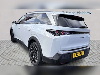 Used Peugeot 5008 2025 for sale - 79535382: Photo
