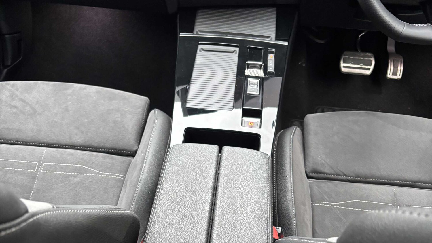 Used Vauxhall Astra for sale - 77862544: Photo 17