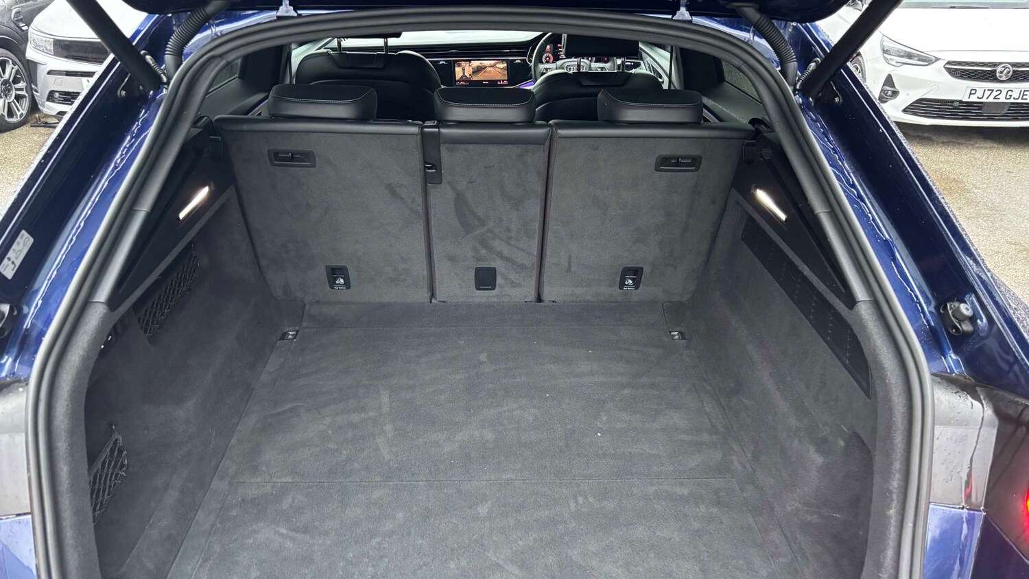 Used Audi Q8 2020 for sale - 78149112: Photo 11