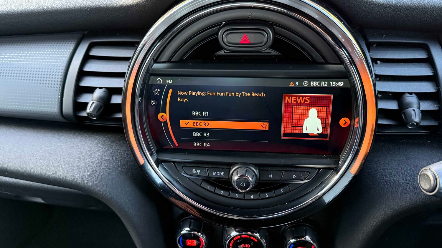 Used MINI Hatch 2018 for sale - 77857817: Photo 12