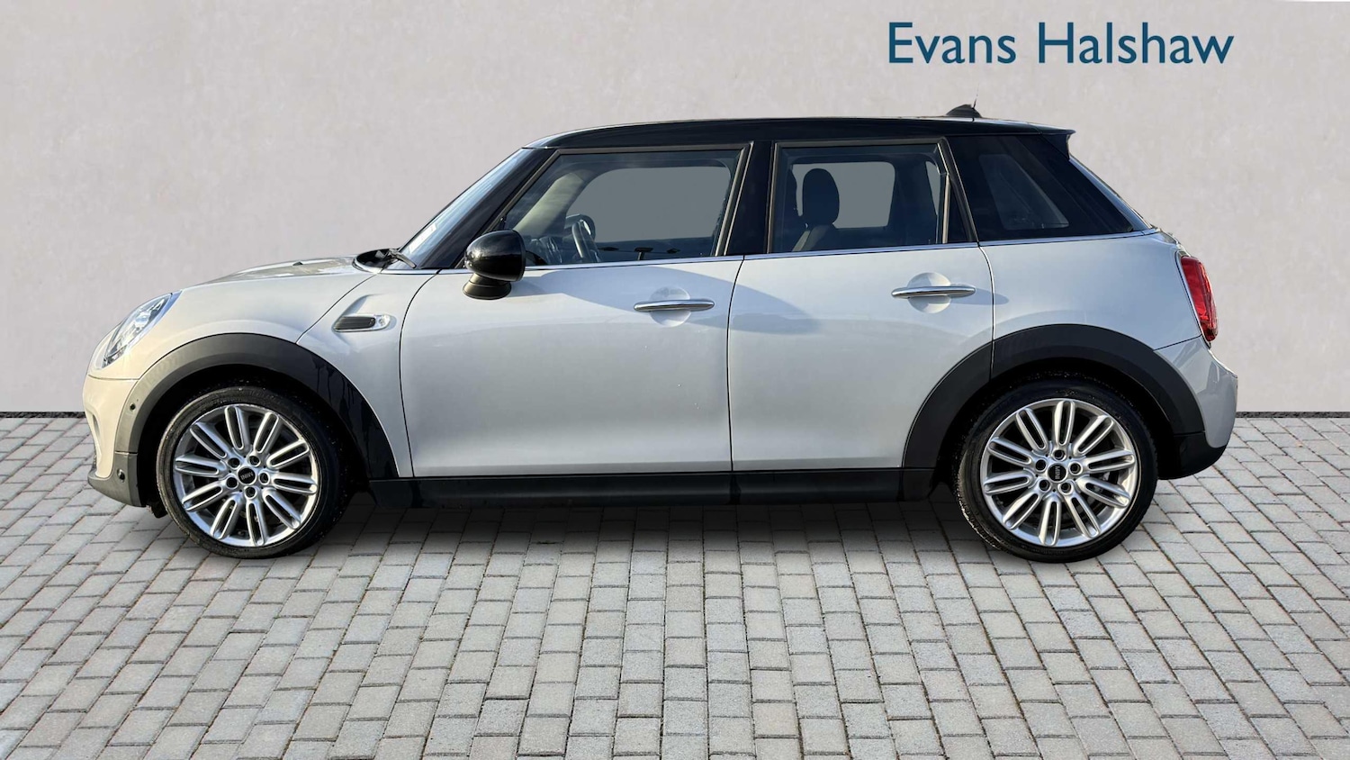 Used MINI Hatch 2018 for sale - 77857817: Photo 5