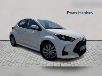 Used Toyota Yaris 2023 for sale - 79535661: Photo