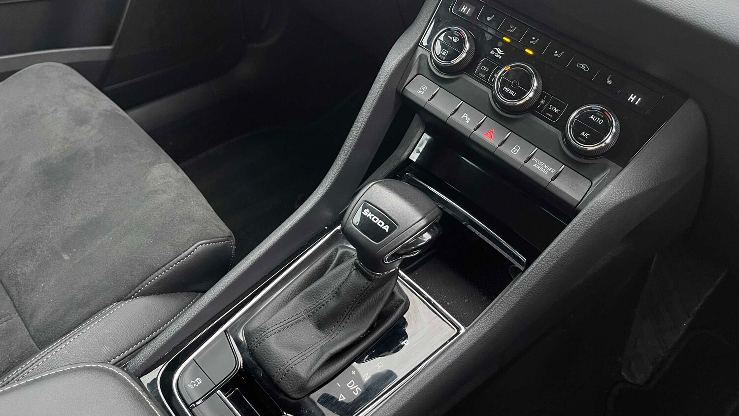 Used Skoda Karoq for sale - 77861966: Photo 17
