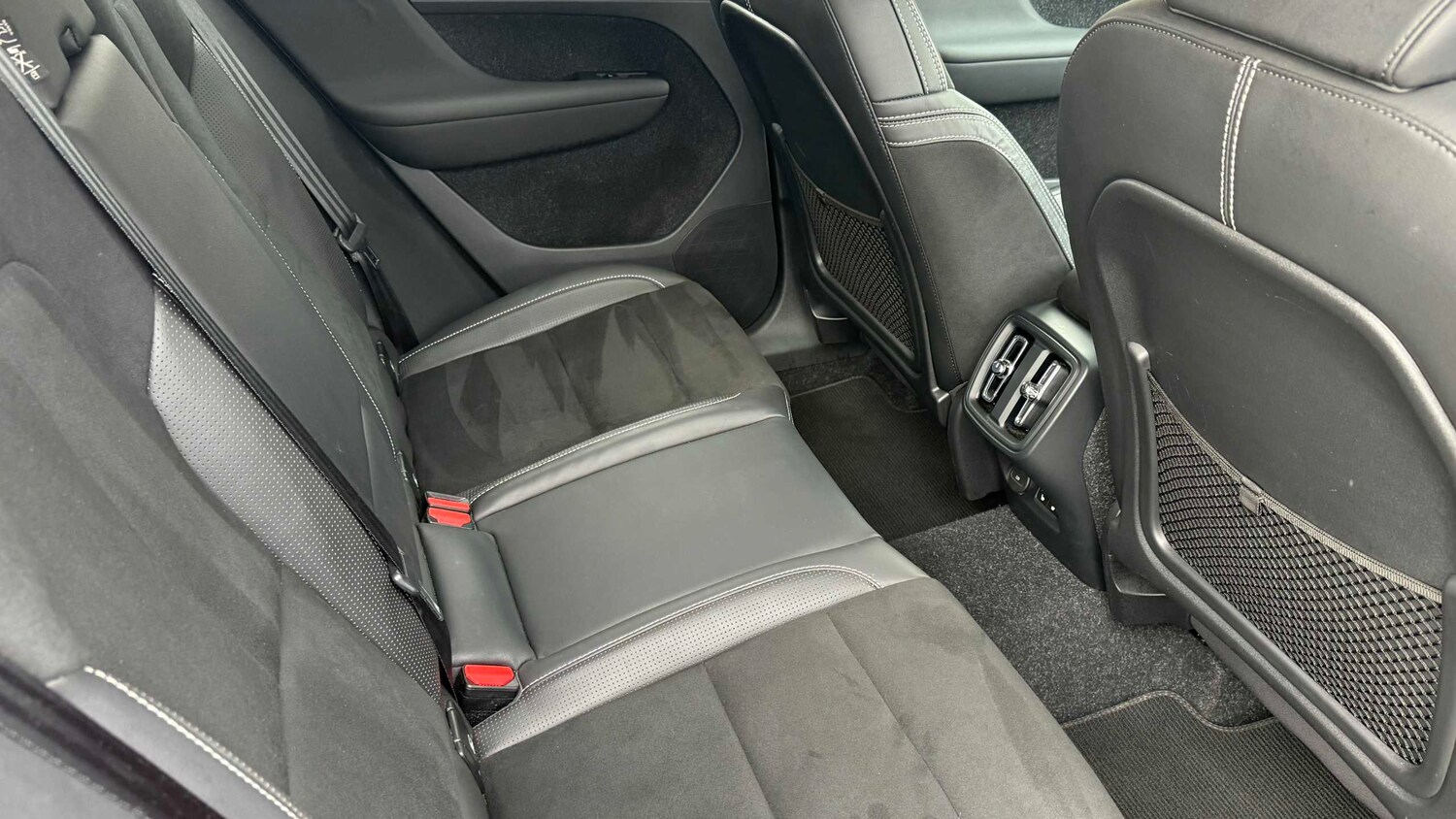 Used Volvo XC40 for sale - 77861265: Photo 11