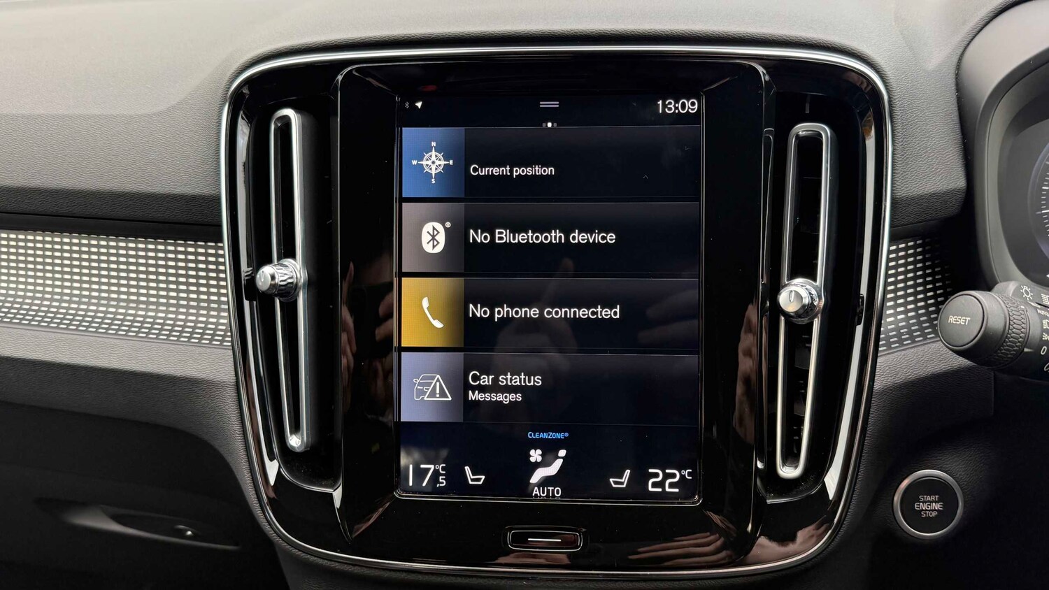 Used Volvo XC40 for sale - 77861265: Photo 13