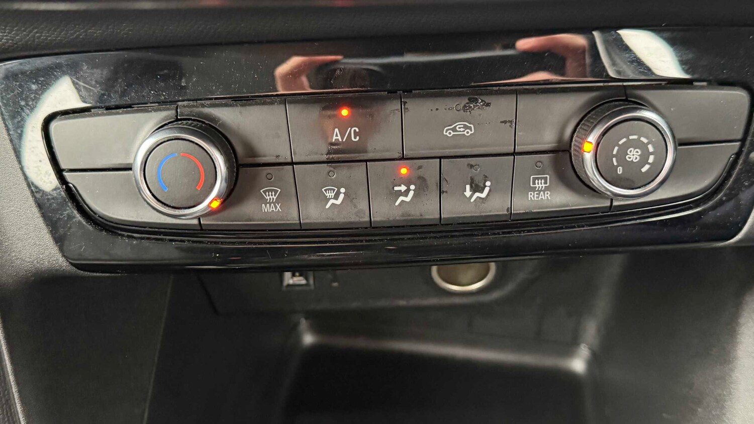 Used Vauxhall Corsa for sale - 77861951: Photo 18