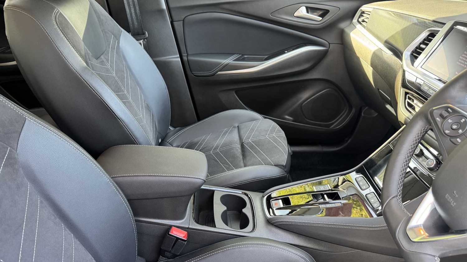 Used Vauxhall Grandland for sale - 77861336: Photo 15