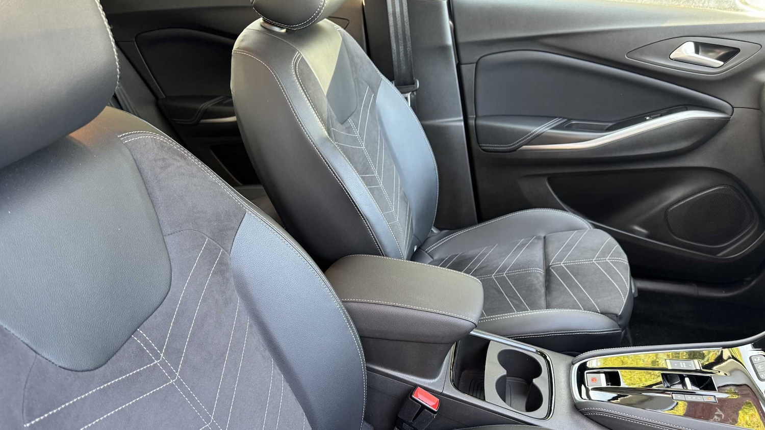 Used Vauxhall Grandland for sale - 77861336: Photo 16