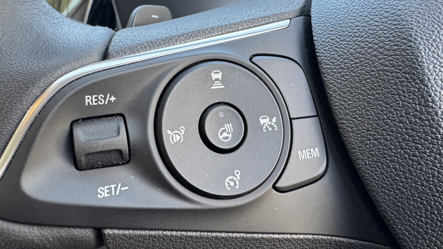 Used Vauxhall Grandland for sale - 77861336: Photo 24