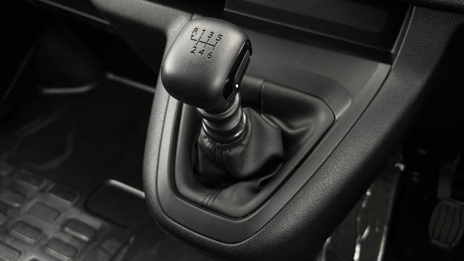 Used Vauxhall Vivaro 2025 for sale - 77860622: Photo 15