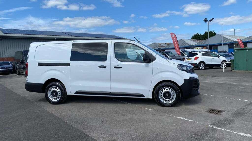 Used Vauxhall Vivaro 2025 for sale - 77860622: Photo 5