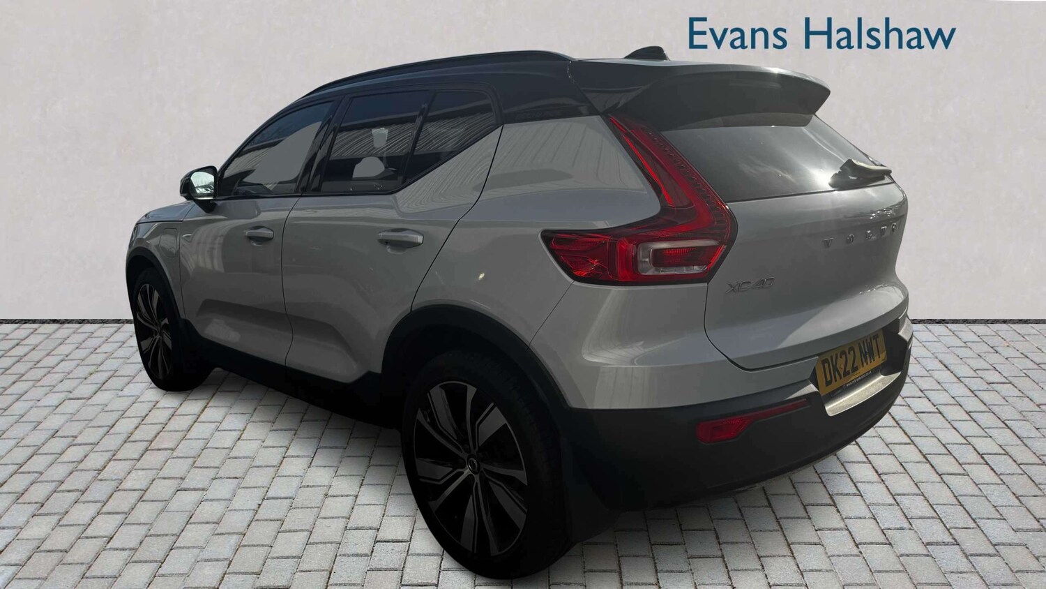 Used Volvo XC40 for sale - 77960688: Photo 5