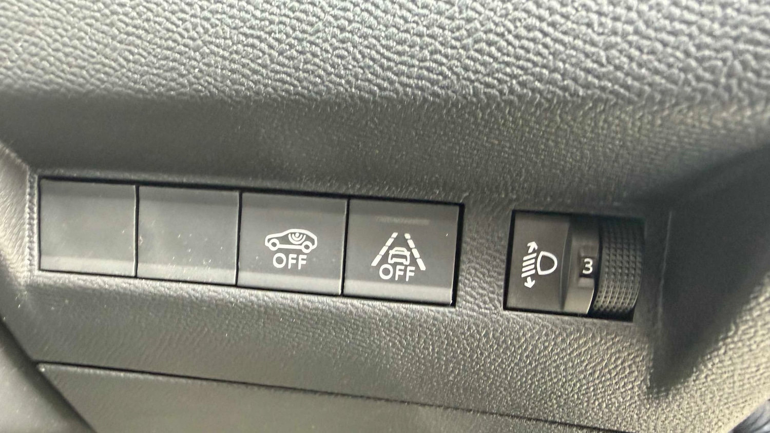 Used Peugeot 208 2022 for sale - 78137629: Photo 14