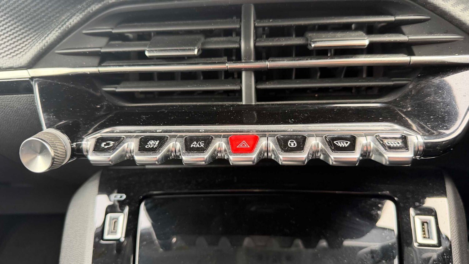 Used Peugeot 208 2022 for sale - 78137629: Photo 24