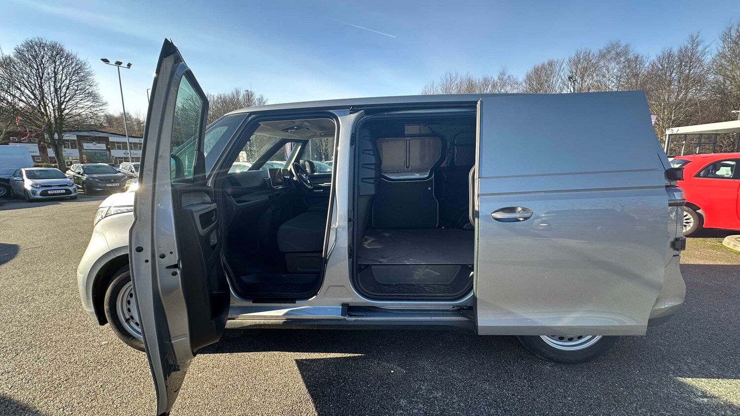 Used Volkswagen ID.Buzz 2024 for sale - 77858897: Photo 7