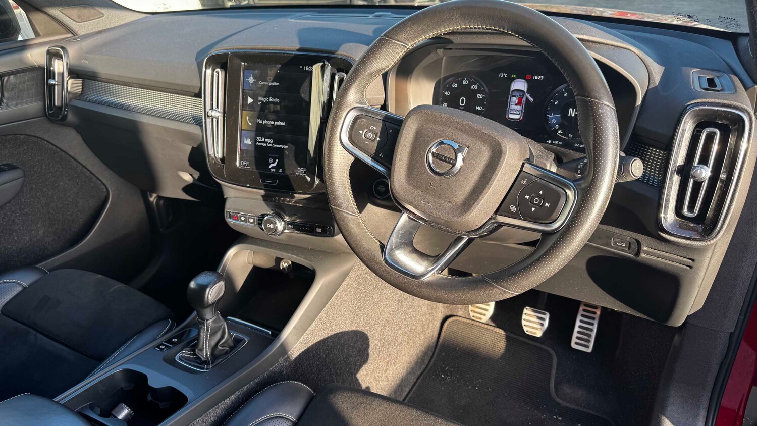 Used Volvo XC40 for sale - 77858777: Photo 12