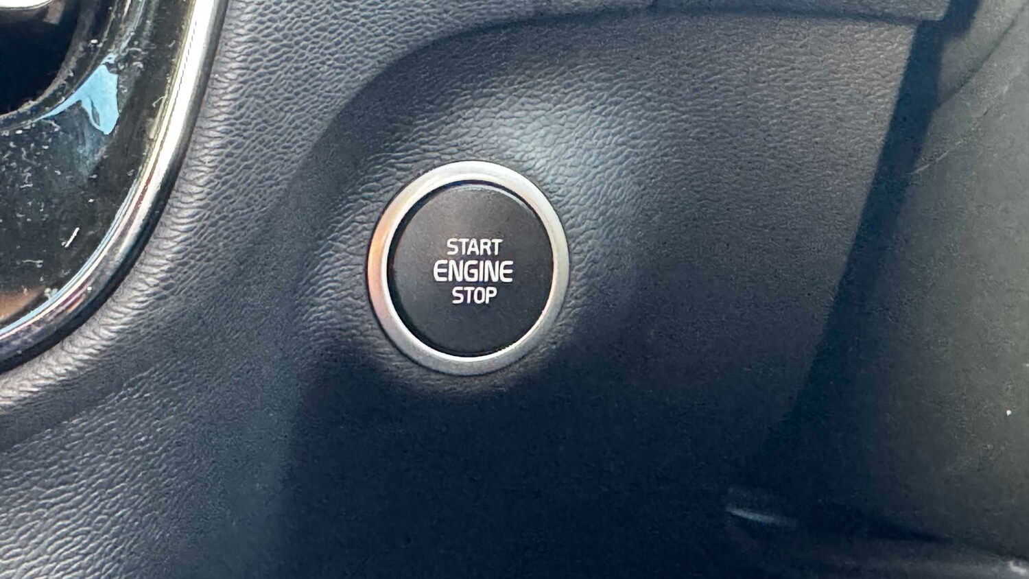 Used Volvo XC40 for sale - 77858777: Photo 21