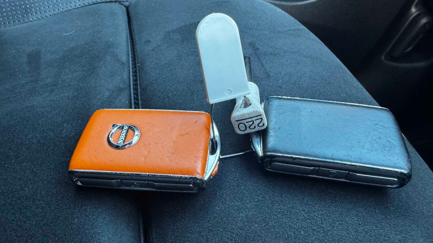 Used Volvo XC40 for sale - 77858777: Photo 27