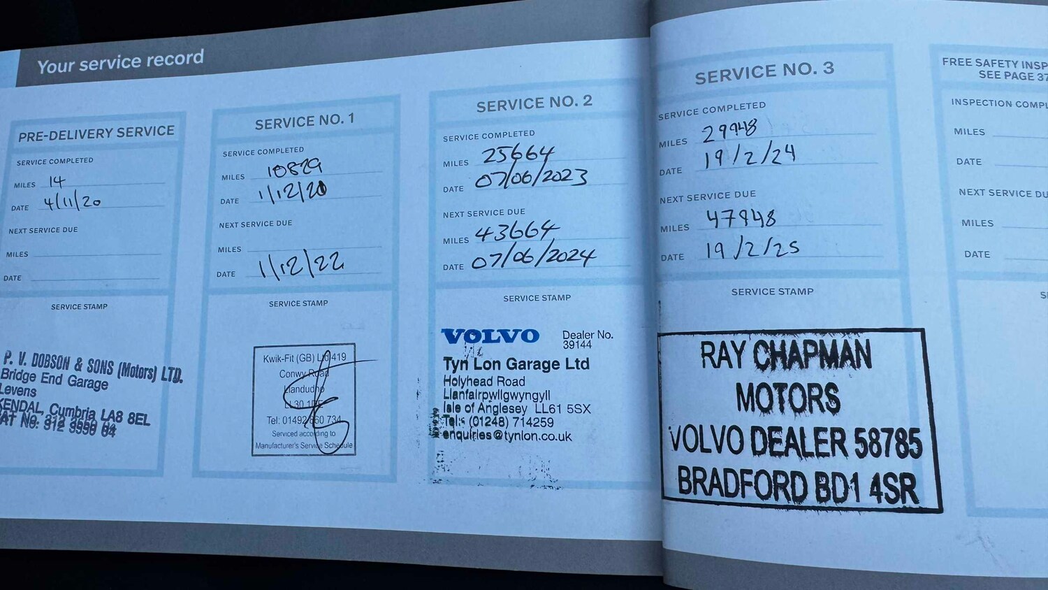 Used Volvo XC40 for sale - 77858777: Photo 28