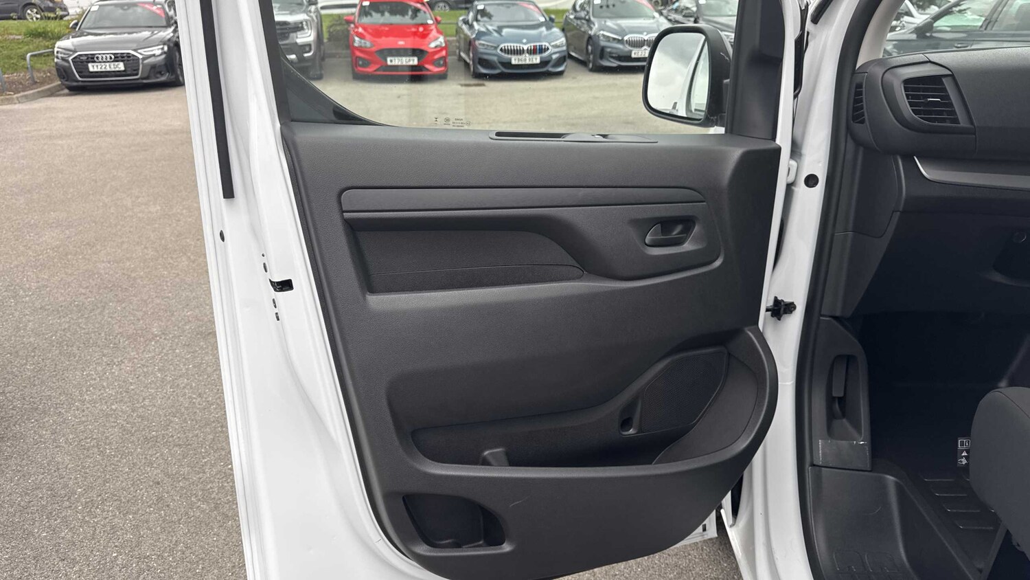 Used Peugeot Expert 2025 for sale - 77861101: Photo 16