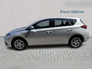 Used Toyota Auris 2017 for sale - 79239306: Photo