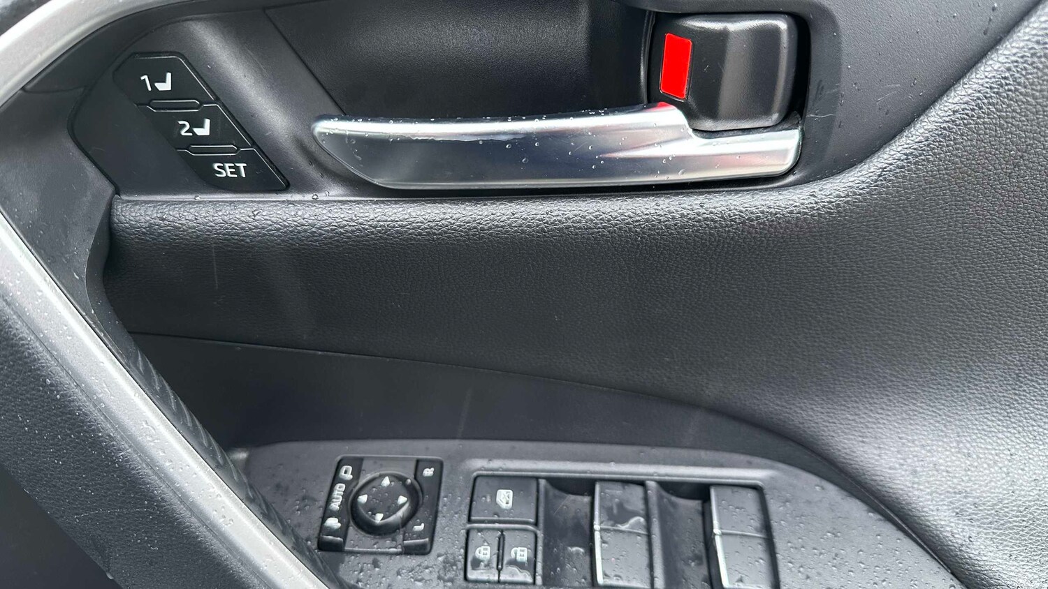 Used Toyota RAV4 for sale - 77861994: Photo 11