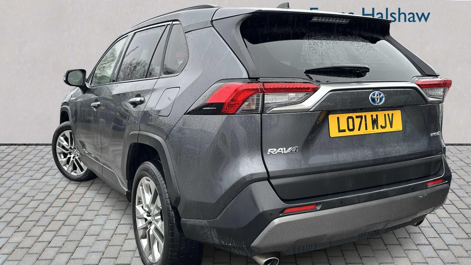 Used Toyota RAV4 for sale - 77861994: Photo 2