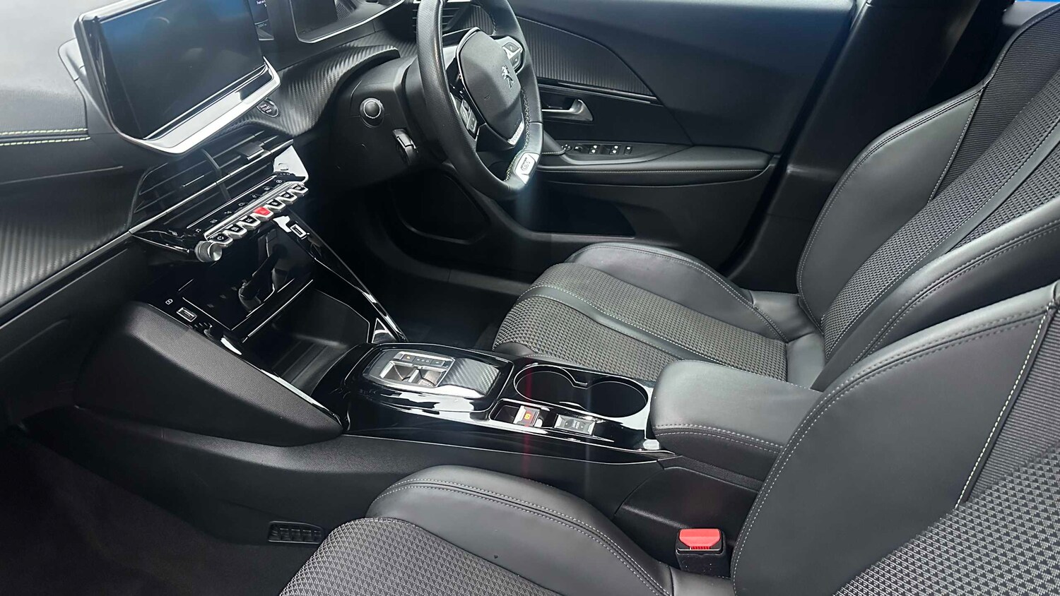 Used Peugeot 2008 for sale - 77861985: Photo 12