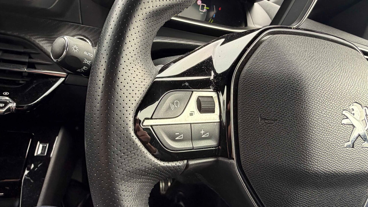 Used Peugeot 208 for sale - 77860583: Photo 11