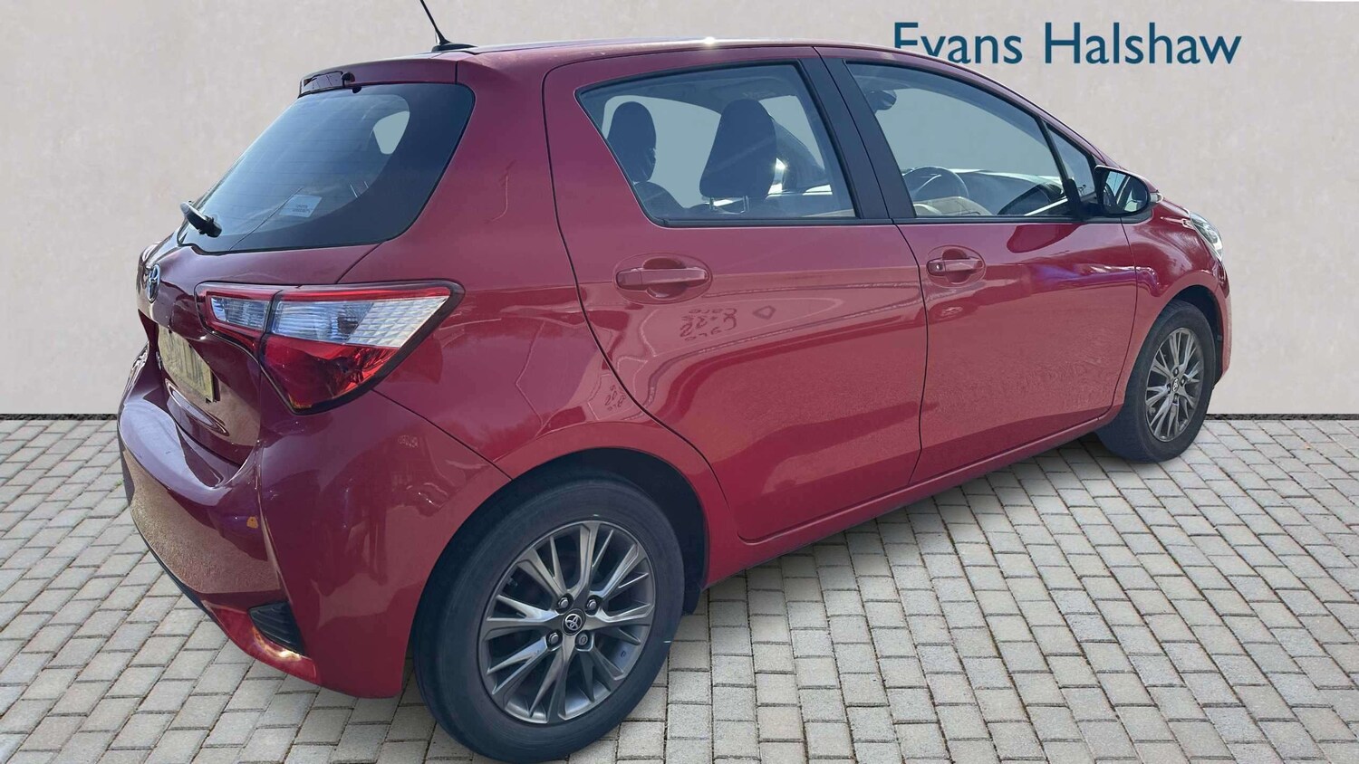 Used Toyota Yaris 2018 for sale - 78208845: Photo 8