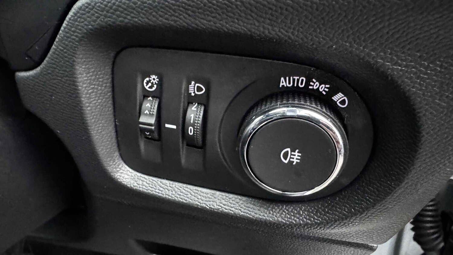 Used Vauxhall Corsa for sale - 77861480: Photo 15