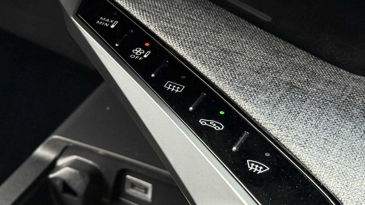 Used Peugeot 5008 2024 for sale - 77856604: Photo 30