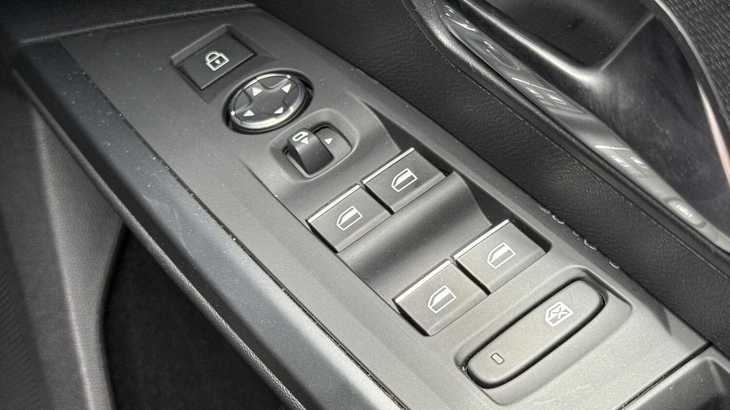 Used Peugeot 5008 2024 for sale - 77856604: Photo 34