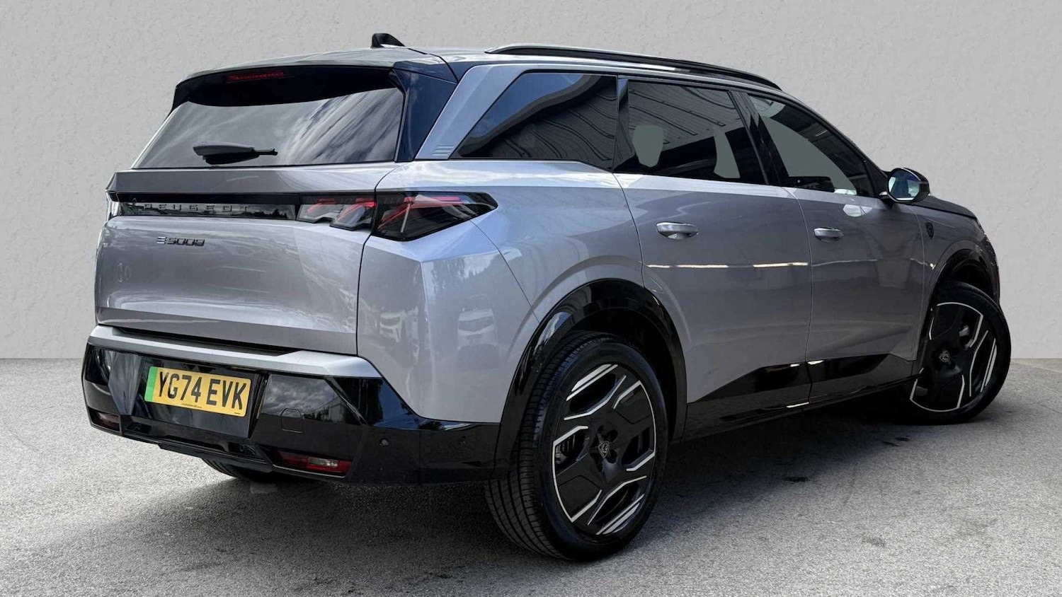 Used Peugeot 5008 2024 for sale - 77856604: Photo 4