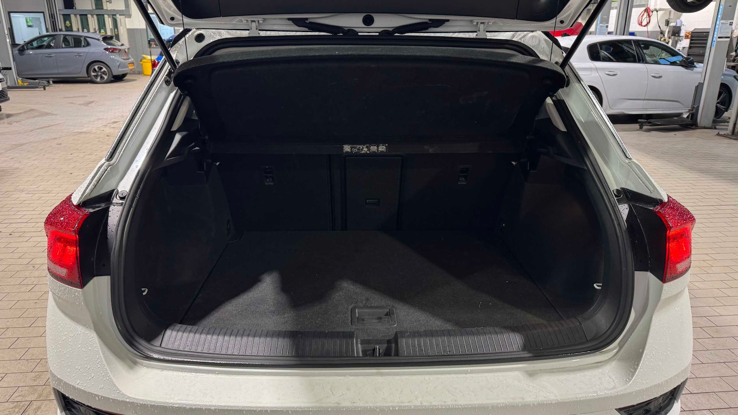 Used Volkswagen T-Roc 2021 for sale - 77860156: Photo 9