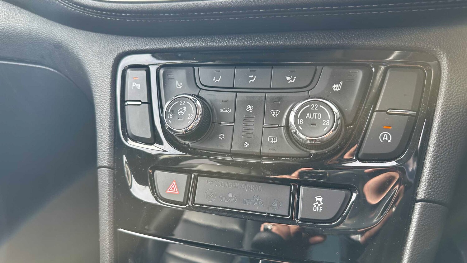 Used Vauxhall Mokka X 2017 for sale - 77856750: Photo 10