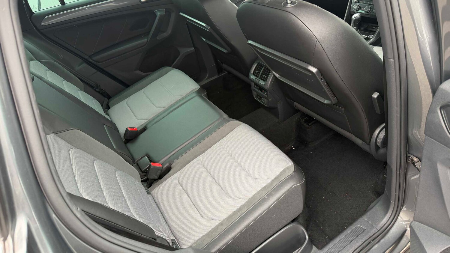 Used Volkswagen Tiguan 2019 for sale - 77856385: Photo 10