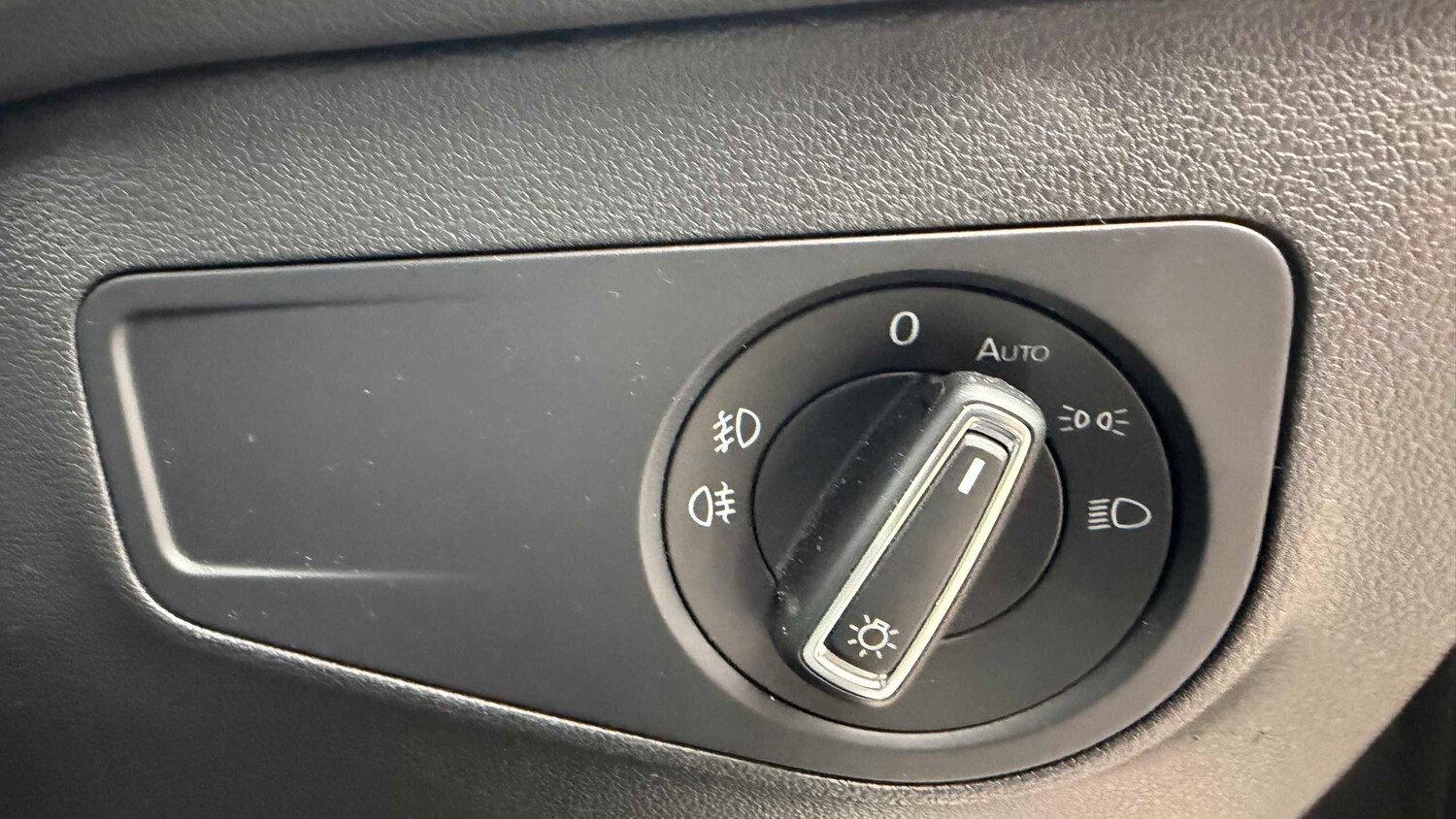 Used Volkswagen Tiguan 2019 for sale - 77856385: Photo 15