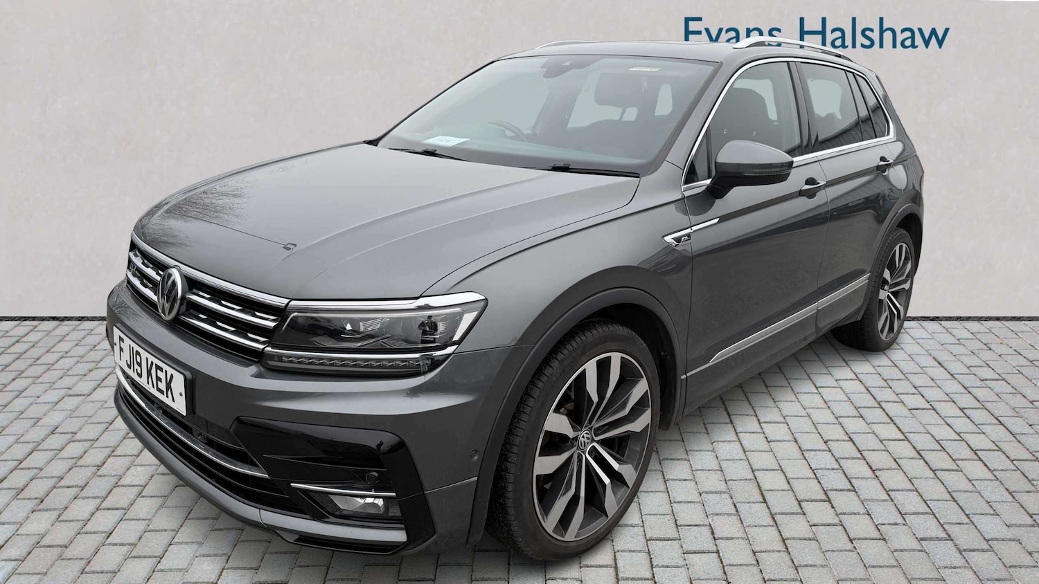 Used Volkswagen Tiguan 2019 for sale - 77856385: Photo 3
