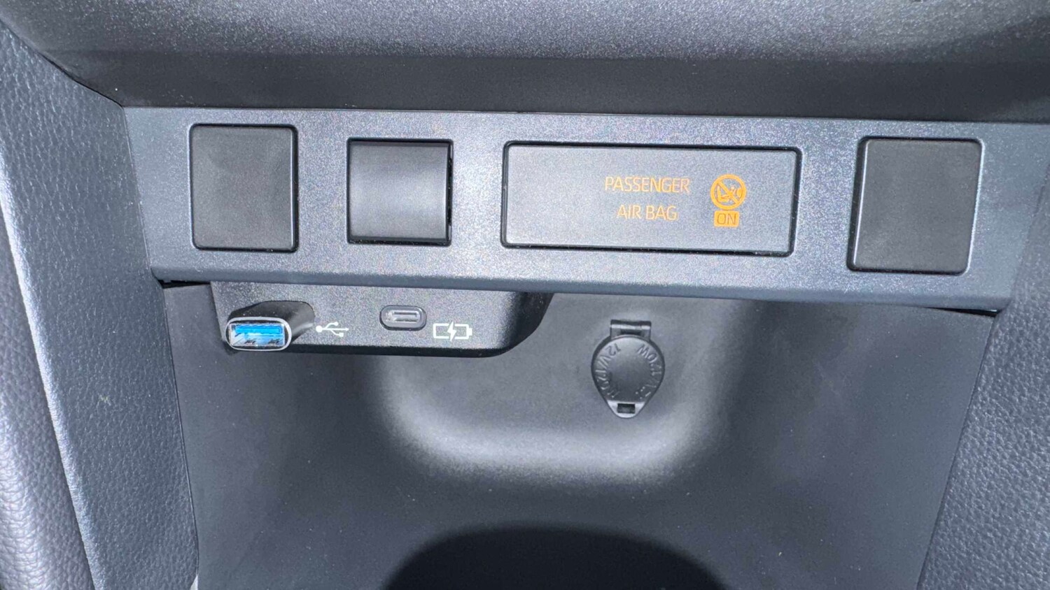 Used Toyota Yaris Cross for sale - 77860378: Photo 29