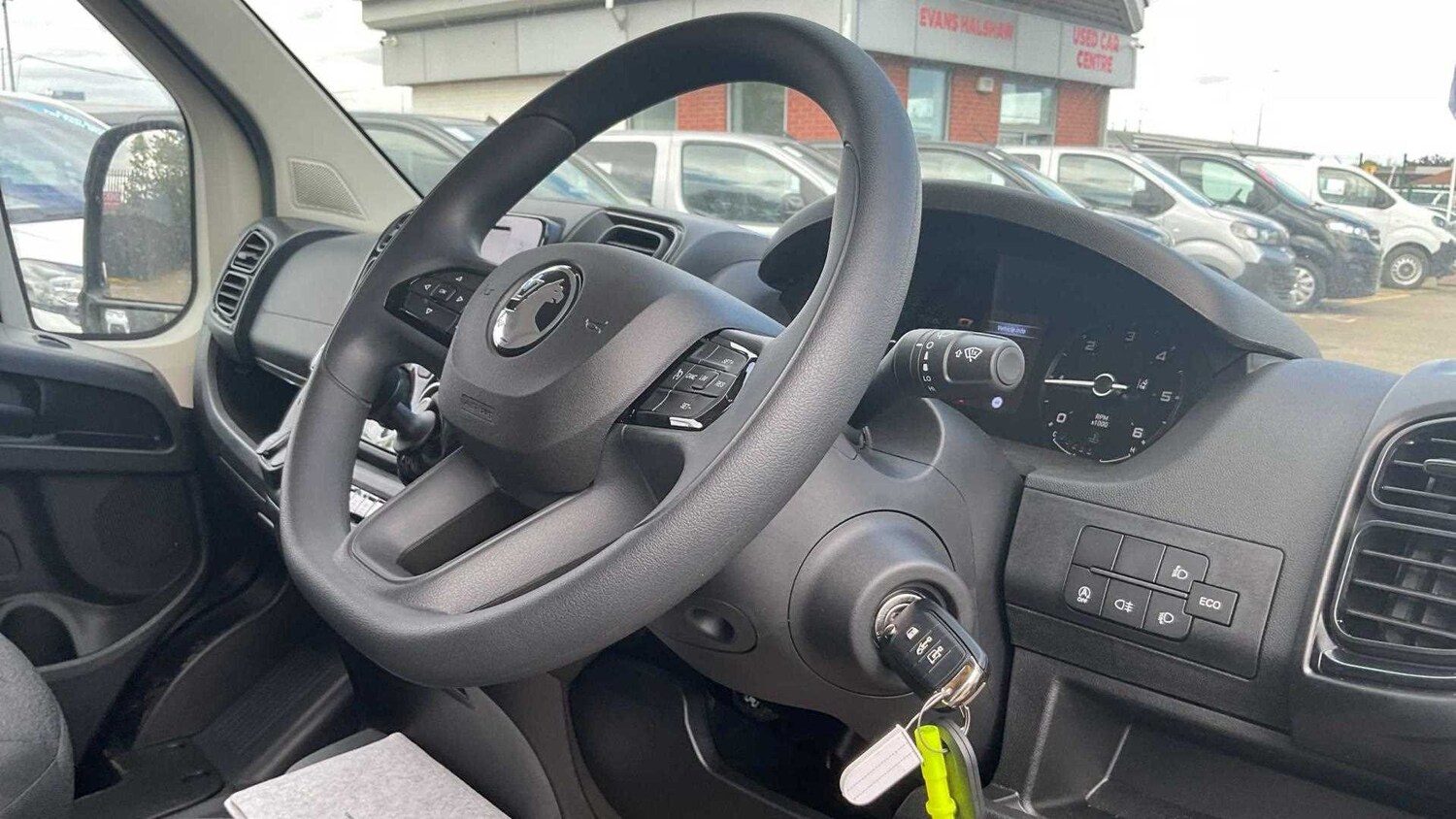 Used Vauxhall Movano 2025 for sale - 77862171: Photo 16