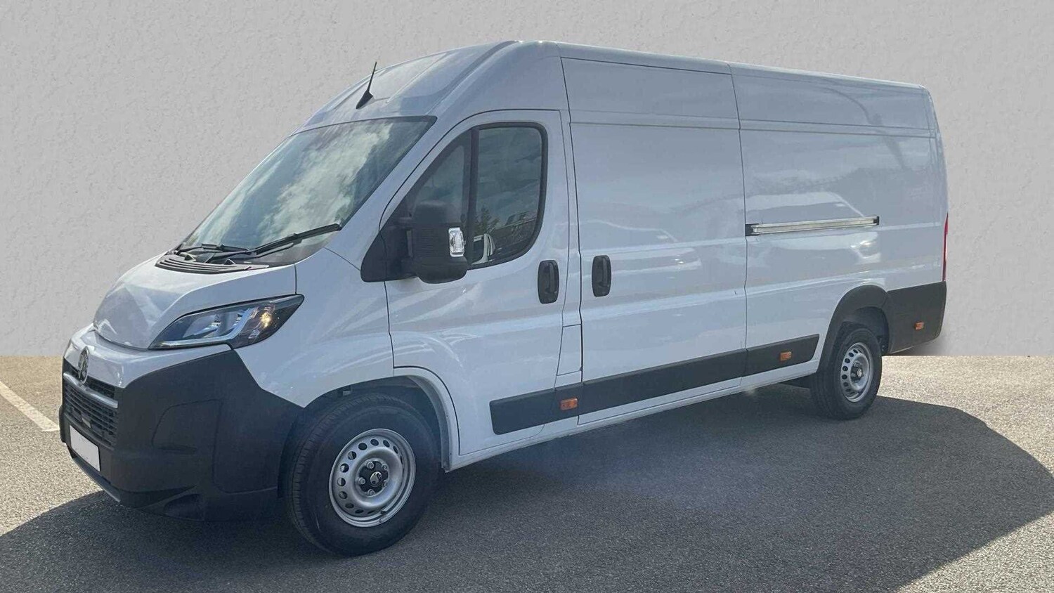 Used Vauxhall Movano 2025 for sale - 77862171: Photo 3