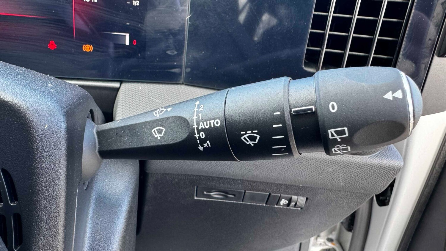 Used Vauxhall Astra for sale - 77858173: Photo 23