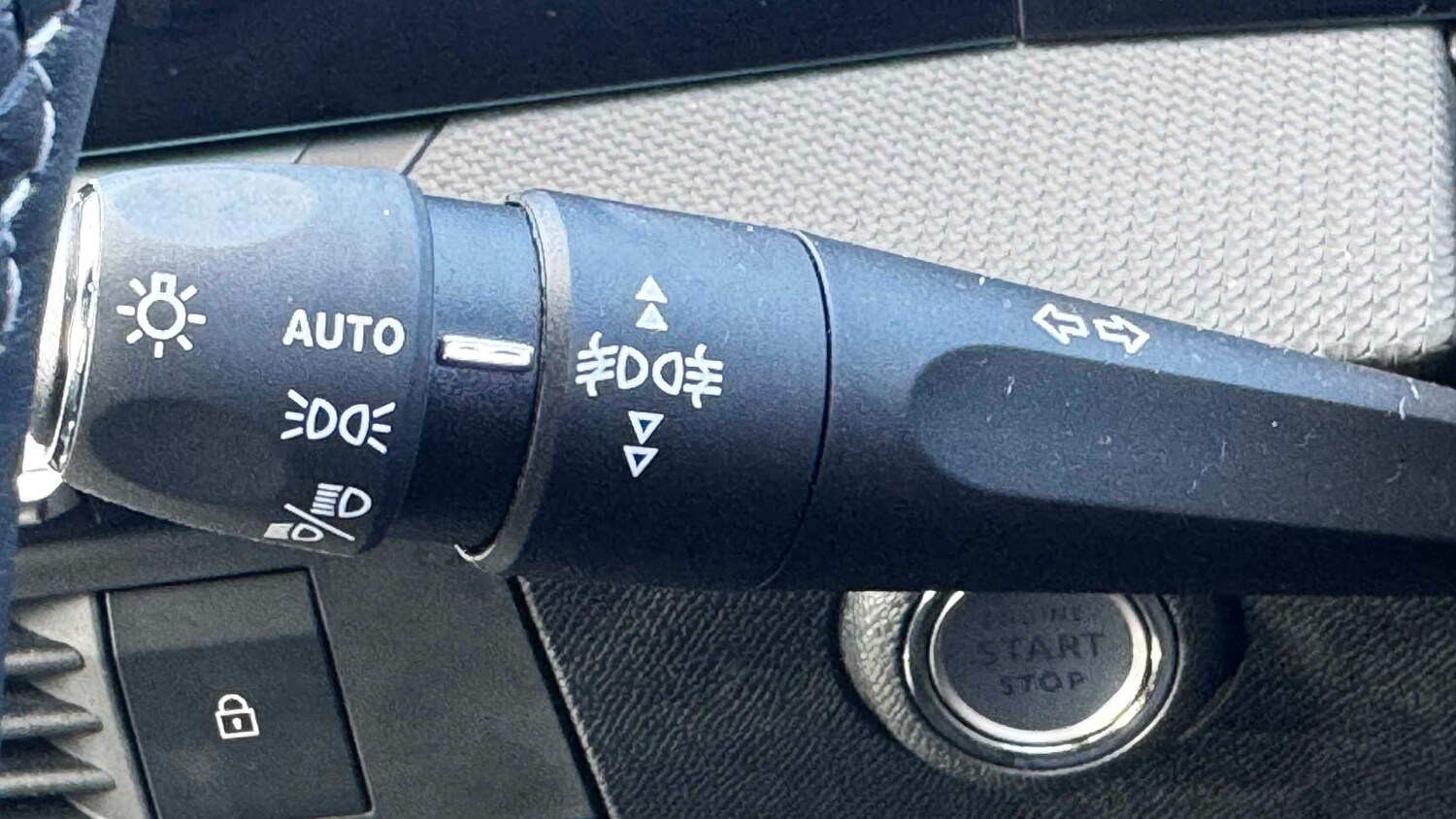 Used Vauxhall Astra for sale - 77858173: Photo 24