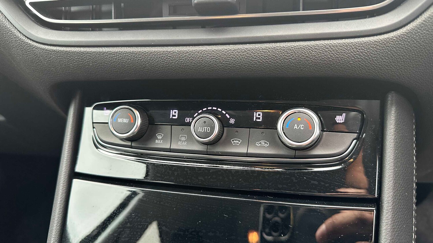 Used Vauxhall Grandland 2024 for sale - 77857838: Photo 15