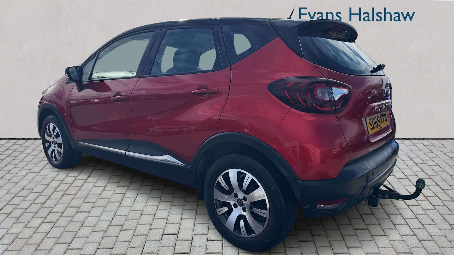 Used Renault Captur for sale - 77862688: Photo 4