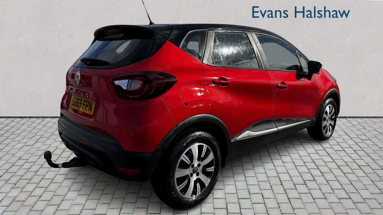 Used Renault Captur for sale - 77862688: Photo 6